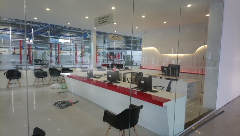 thi-cong-showroom-anycar-my-dinh (7)